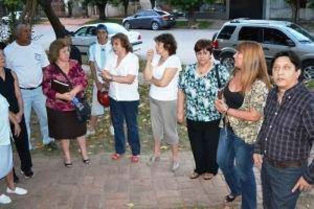 Resistencia: ediles se reunieron con vecinos del barrio Saavedra