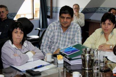 Andrade pide un mayor equilibrio entre los recursos destinados a los Hospitales