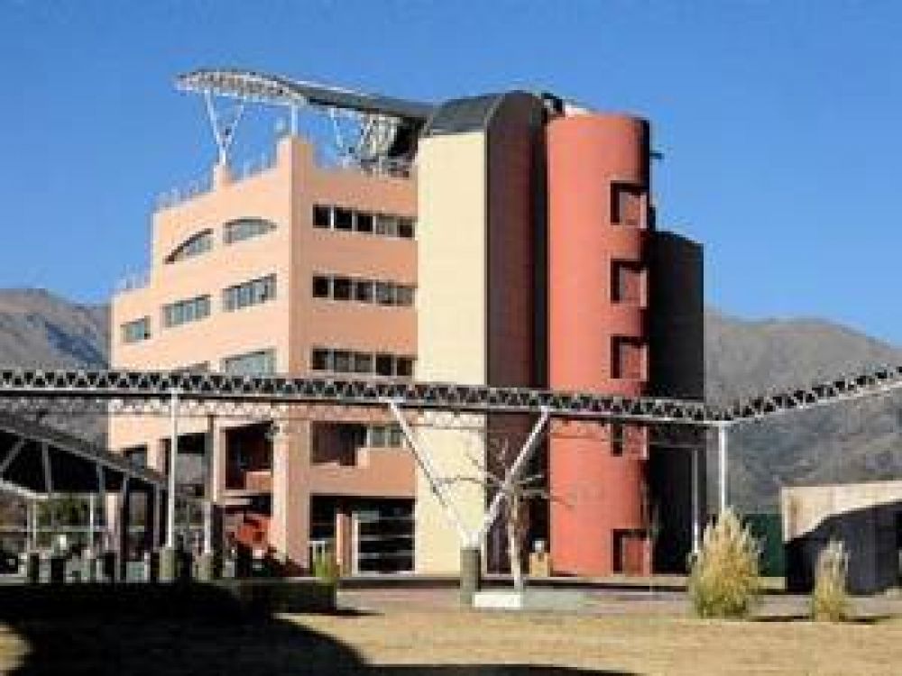 Invirtieron 180 mil pesos para mantener la red de Internet