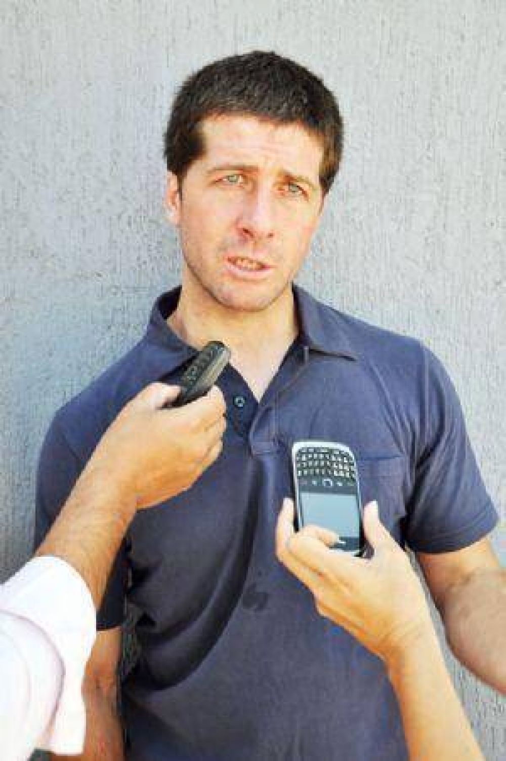 �El gobernador me pidi� exhibir el RB7 en el F�rum santiague�o� 