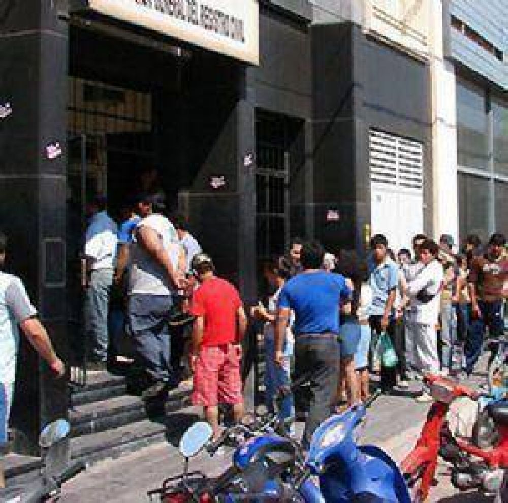 Un violento episodio en el Registro Civil 