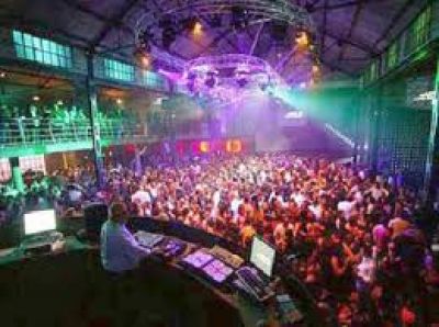 Contin�an controles en locales bailables