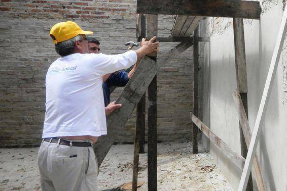 San Jos�: Avanza La Construcci�n Del Teatro Y Centro Recreativo