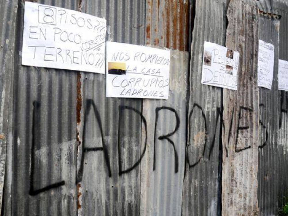 El Municipio anunci� la paralizaci�n de la pol�mica obra de Bernal
