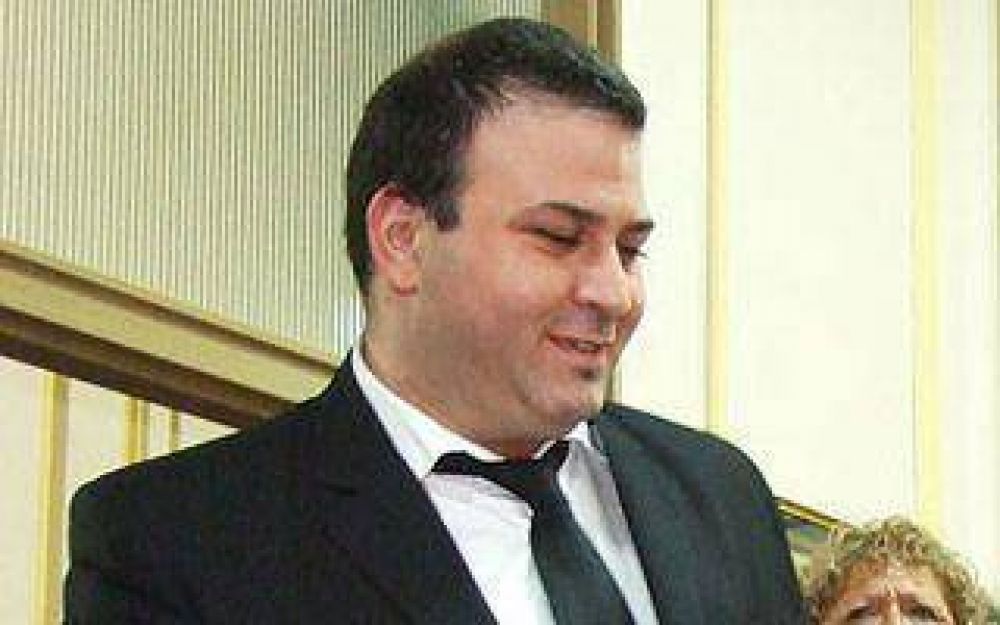LAN�S: Bosio: "Desde la oposici�n, logramos dialogar con el oficialismo"