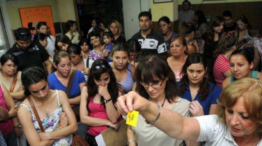 Nervios y algunas desilusiones en el sorteo de las salas de 4 y 5 a�os 