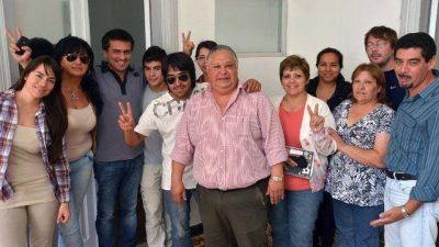 Peronistas celebrar�n el D�a del Militante y homenajear�n a Leonardo Favio