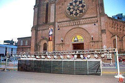 La ciudad se viste de violeta: comenzaron ayer las actividades previas a la beatificaci�n de Crescencia