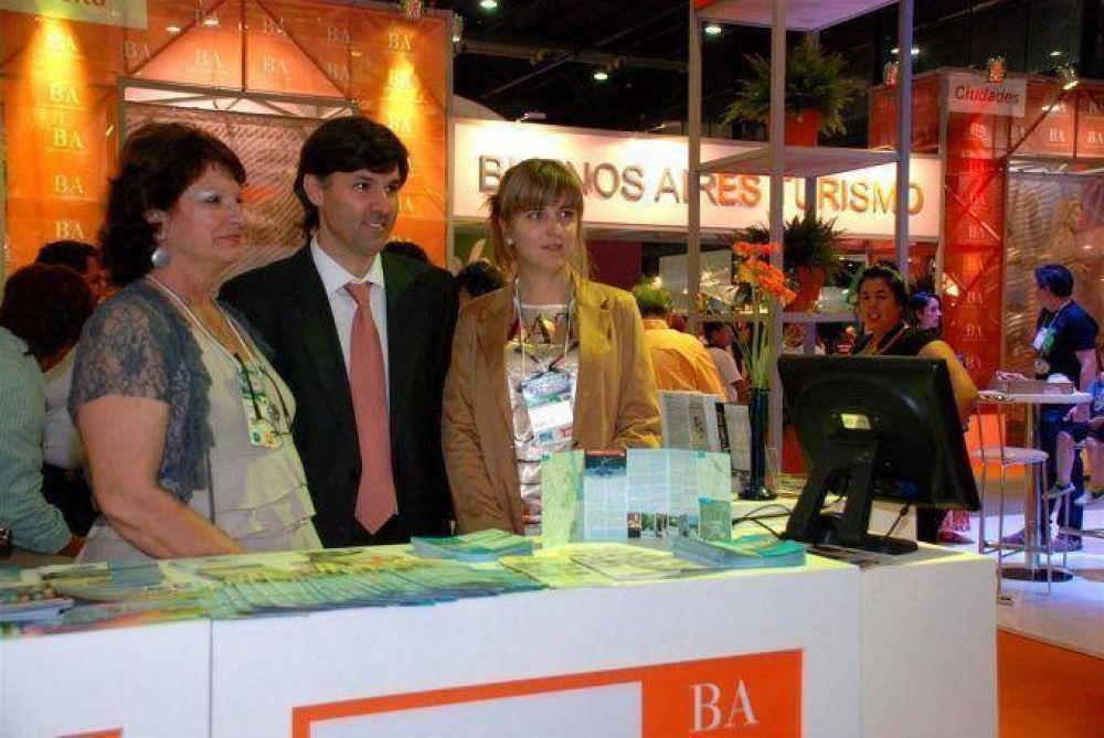 Z�rate estuvo presente en la Feria Internacional de Turismo