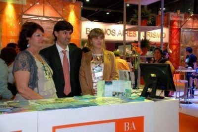 Z�rate estuvo presente en la Feria Internacional de Turismo