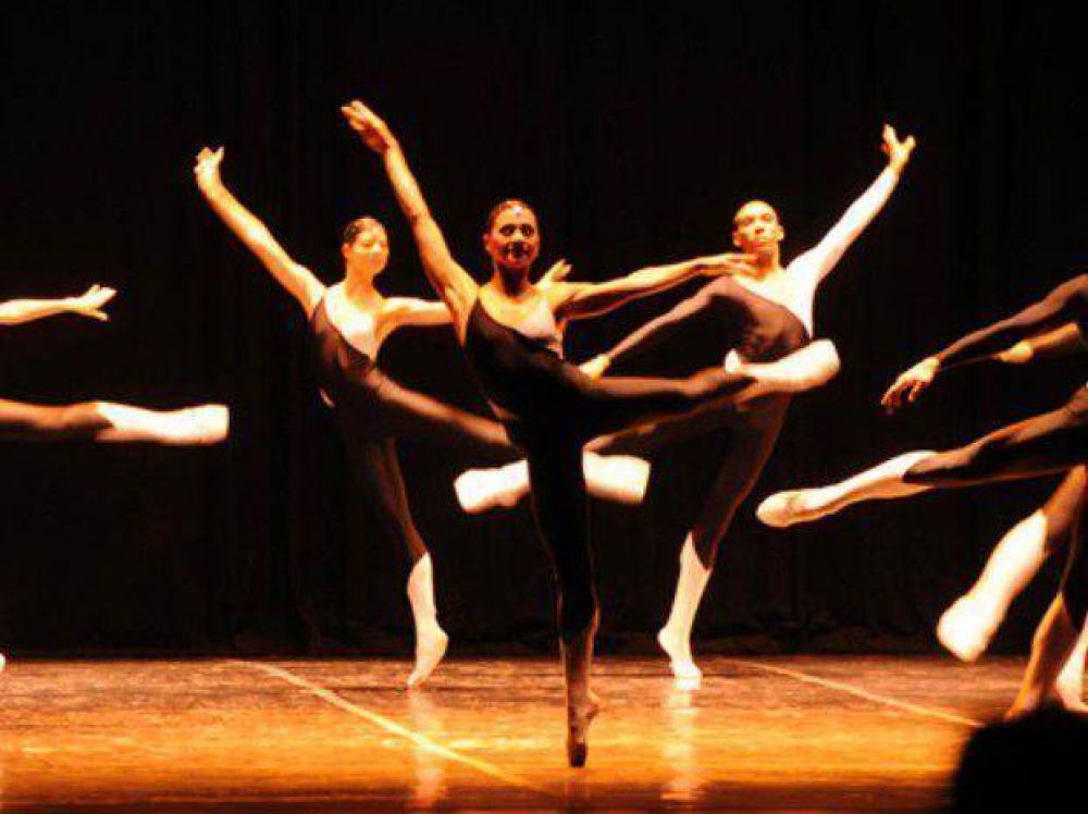 Julio Bocca y el Ballet Sodre brillaron en la gala de El C�rculo