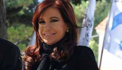 Sin Peralta: La presidenta inaugura un Centro Cultural en El Calafate