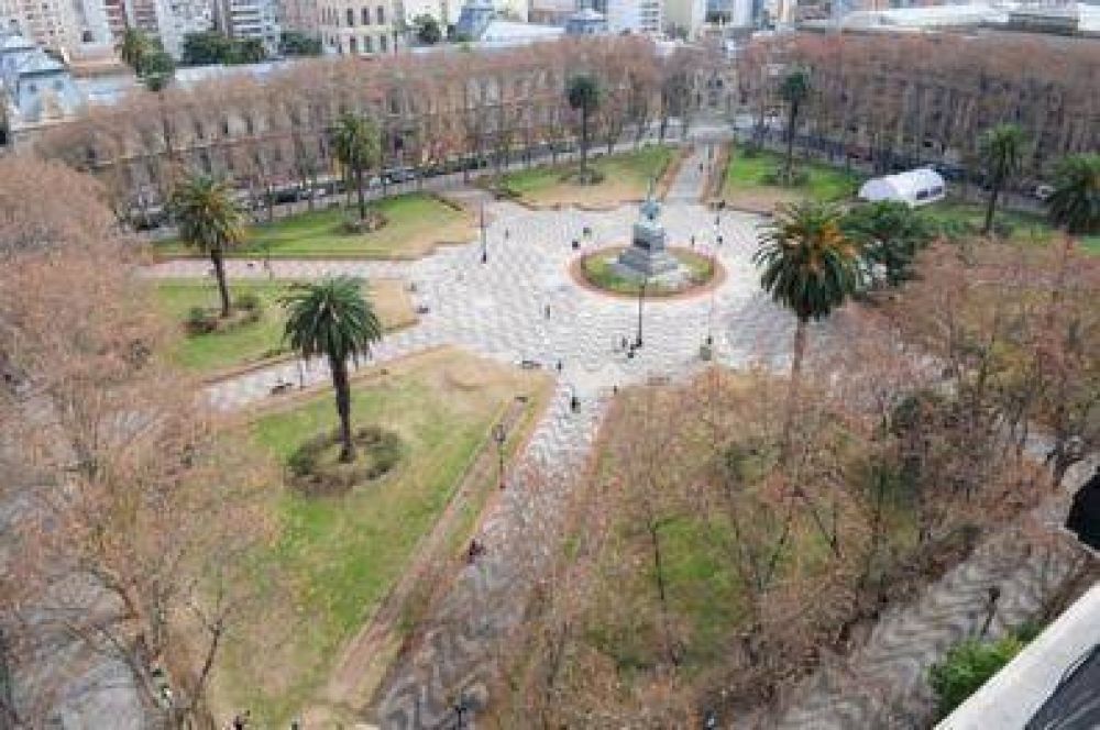Dudas estacionadas en plaza San Mart�n
