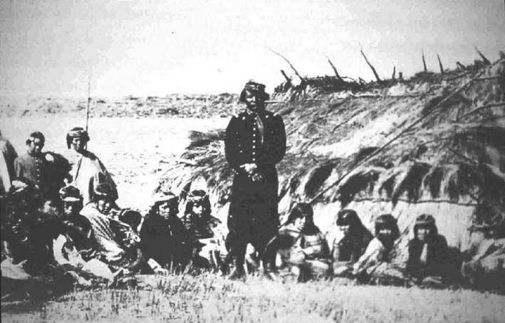 �Eran indios chilenos�, justific� el viceintendente santarrose�o el genocidio a abor�genes 