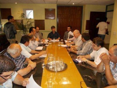 Paritarias: el Gobierno entreg� borrador a los sindicatos 
