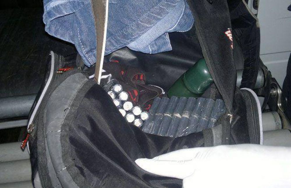 Cae una "mula" con dos kilos de coca�na para ser distribuidos en Santa Rosa