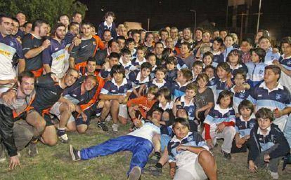 El Ferraresi inaugur� nuevas luminarias en el Club Argentino de Rugby
