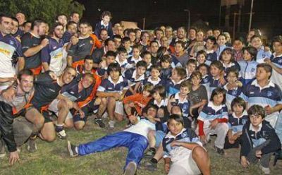 El Ferraresi inaugur� nuevas luminarias en el Club Argentino de Rugby