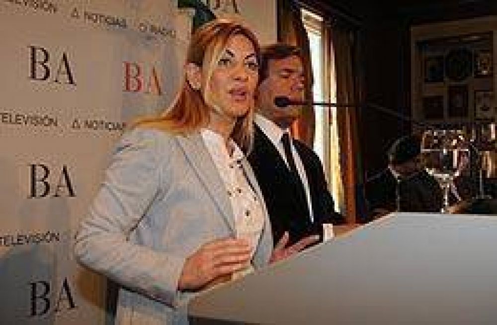 De Lucia: el paro docente es �vergonzoso� e �irrespetuoso� 