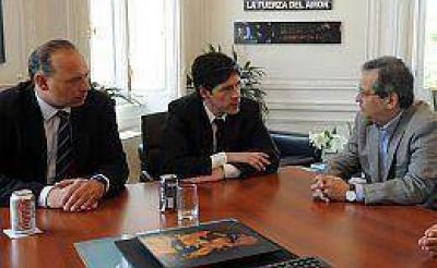 Cantero dice que el Gobierno le ratific� el respaldo