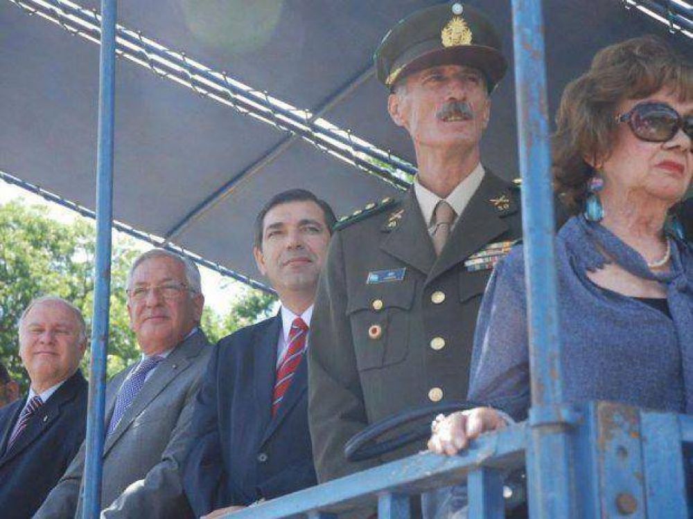 Conmemoraron la autonom�a de la provincia 