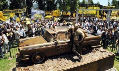 Taxistas: como el Obelisco y el tango, emblema de la ciudad
