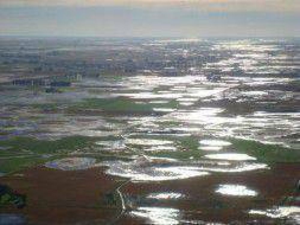 Pehuaj�: El 76% del partido sigue afectado por el agua