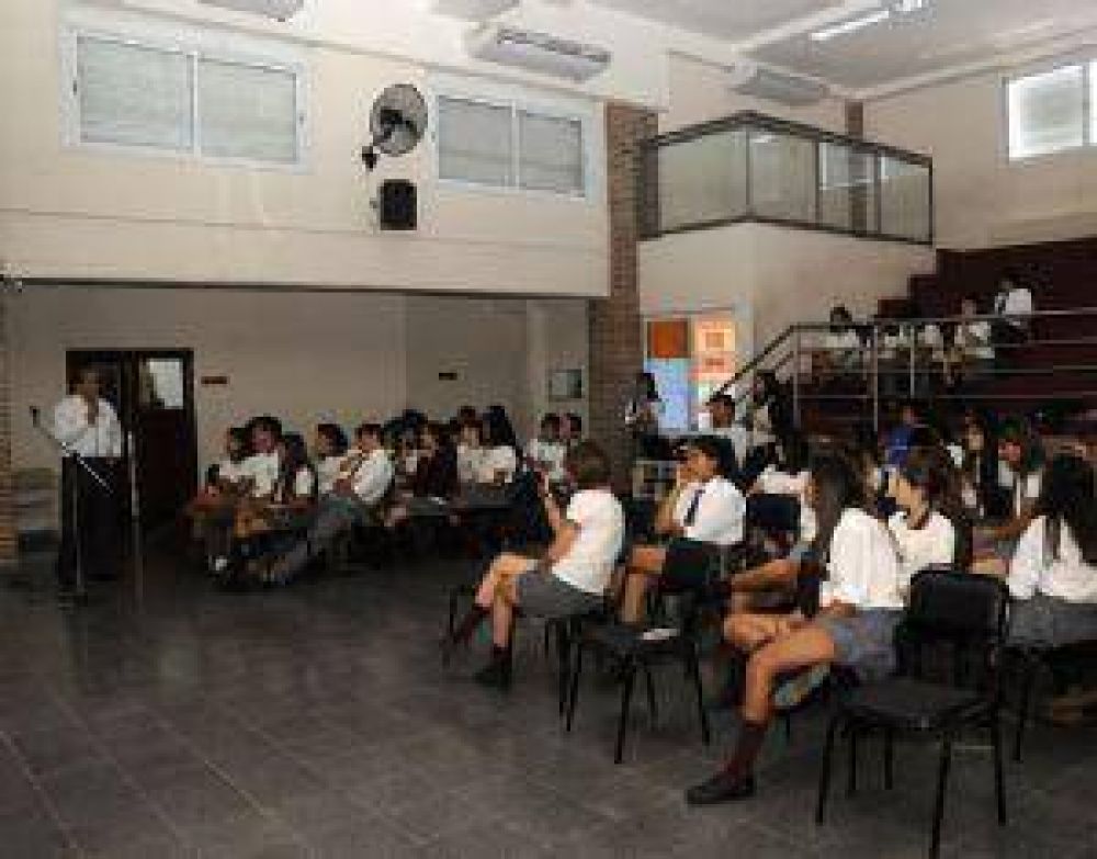 Los alumnos presentaron un proyecto sobre las �picadas� 