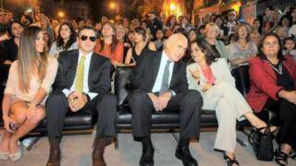Luc�a Corpacci: � feliz de mostrar el orgullo de ser catamarque�os� 
