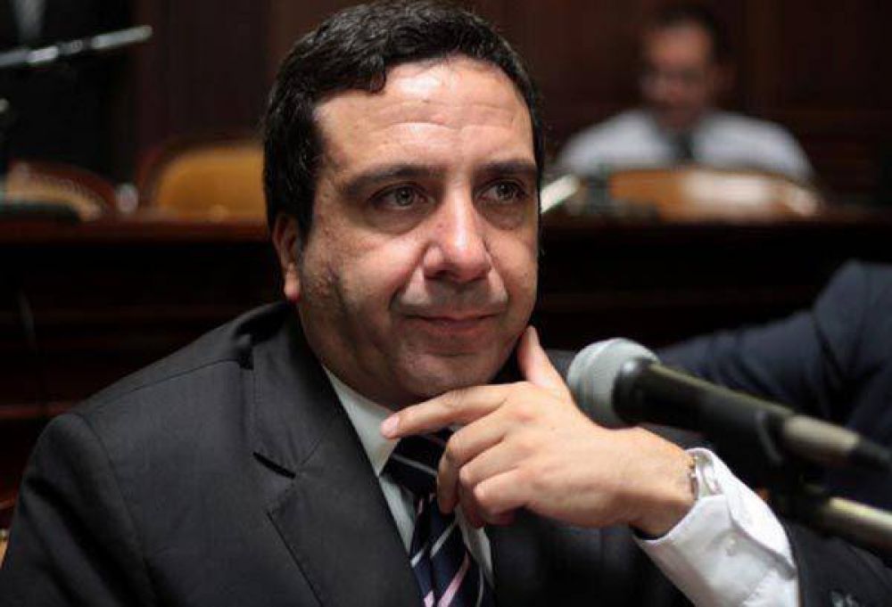 Senador mendocino apoya declaraciones del viceintendente Baraybar 