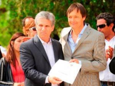 La gira institucional lleg� a Batavia con obras y progreso 