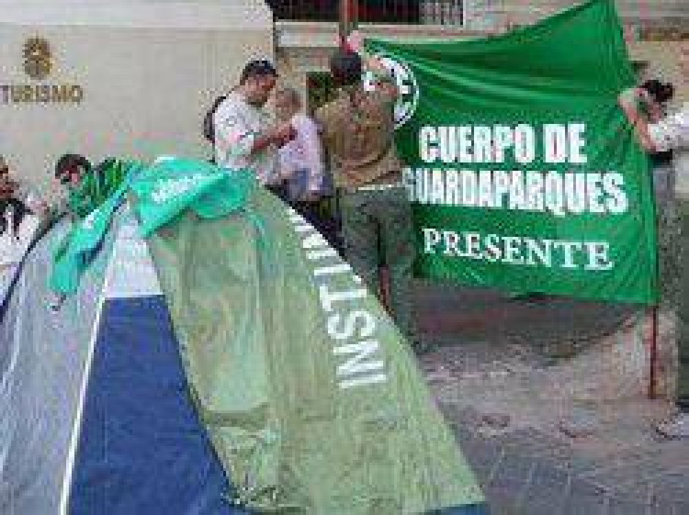 Los guardaparques vuelven a trabajar