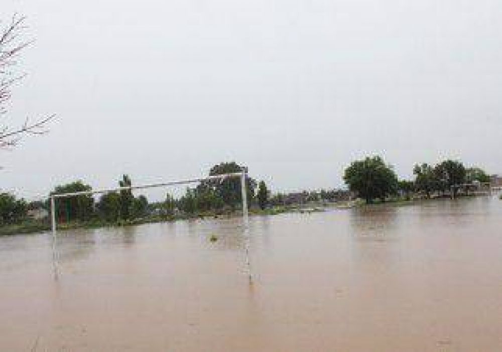 El agua lo cubri� todo  