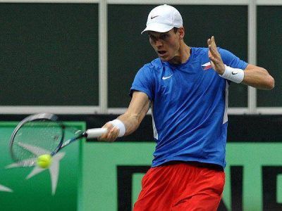 Rep�blica Checa vence a Espa�a en el dobles