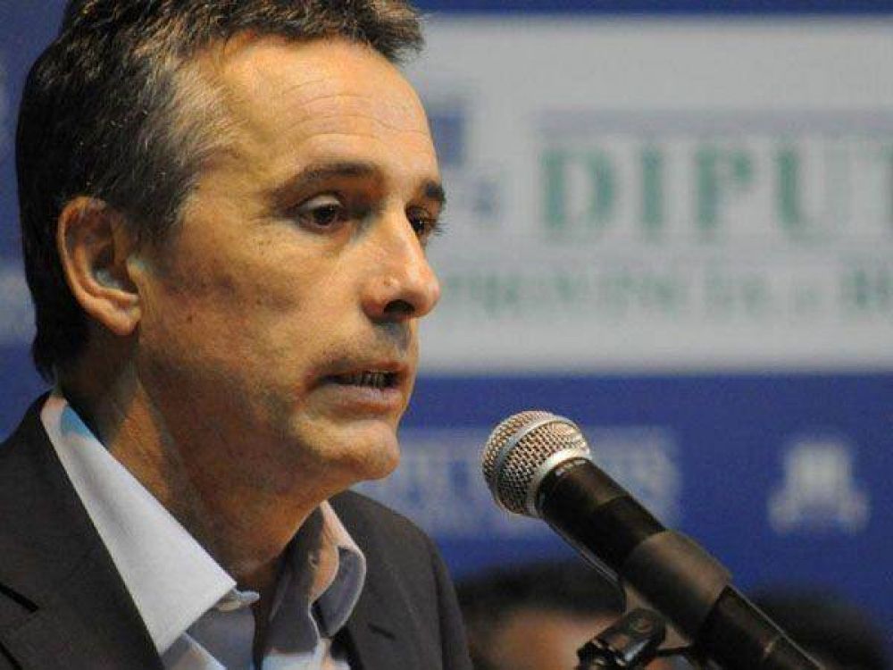 La C�mpora quiere bajar la edad m�nima para ser concejal en la Provincia