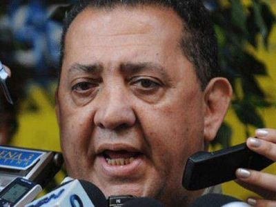 DEl�a descarg� toda su furia porque no reconocen su partido en la Provincia