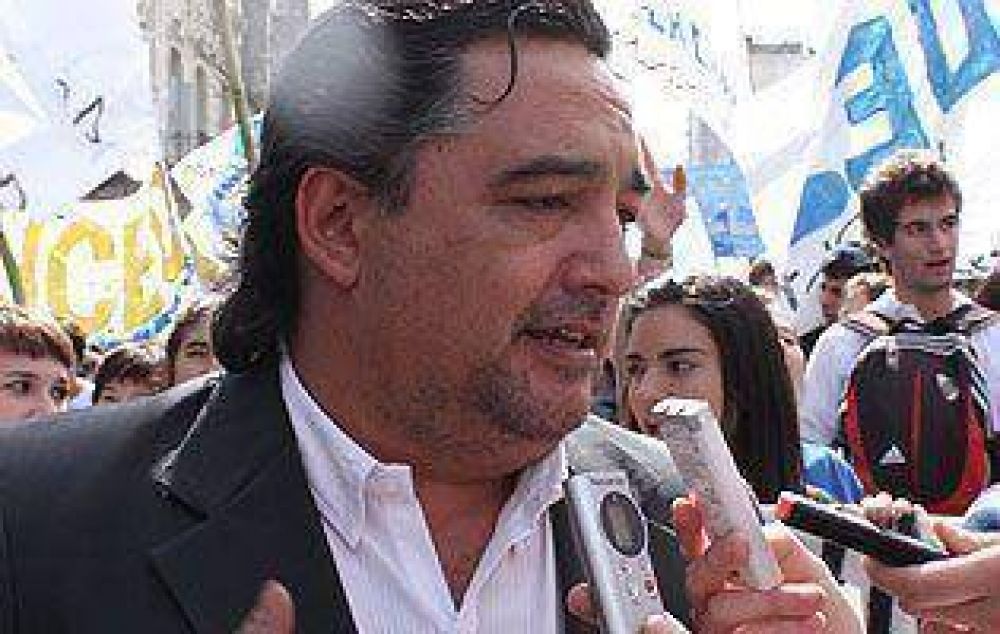 �Las instituciones no pueden ser indiferentes a la violencia en el f�tbol�