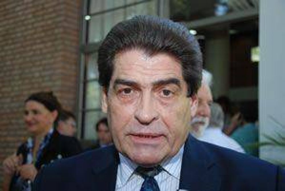 De Sanctis busca m�s claridad en la gesti�n	