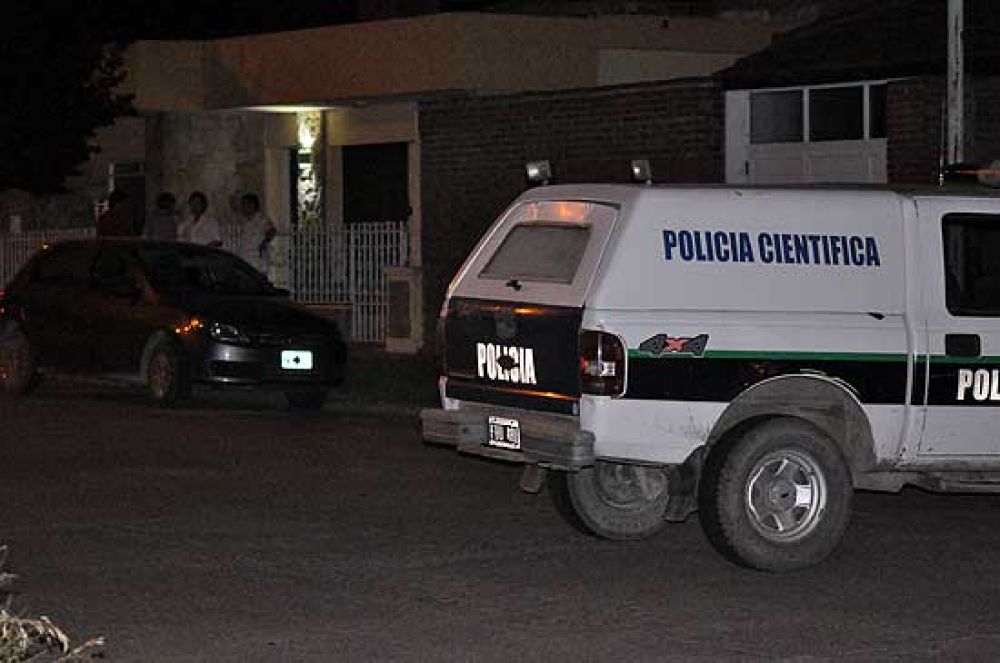 Violento asalto a un ex concejal y su esposa: ambos quedaron desmayados