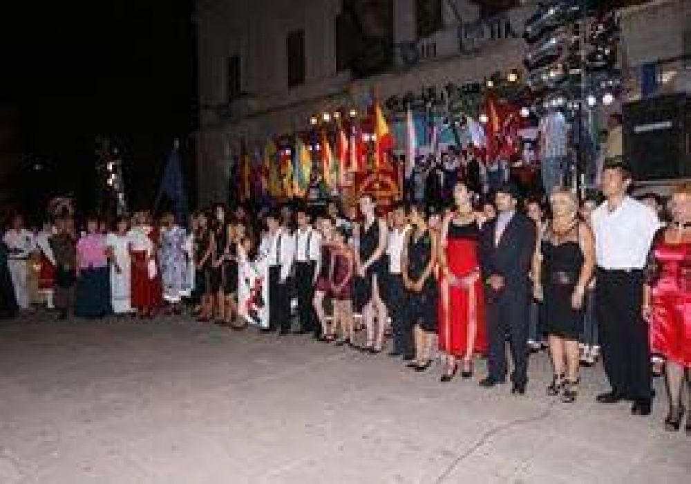 Se realizar� la XVII Fiesta de las Colectividades 2012