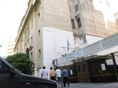 Abrir�n una pol�mica cochera al lado del Correo luego de catorce a�os 