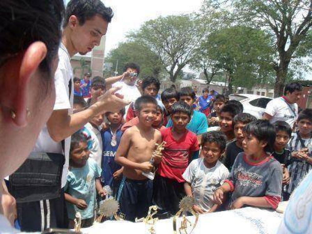 Actividades recreativas para ni�os del barrio Caballito de Or�n 