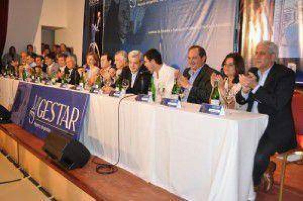 En el marco del d�a de la militancia peronista Fellner pidi� m�s �crisnerismo� 