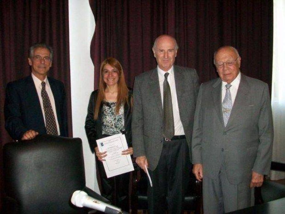 Premiaron investigaci�n de una juje�a 