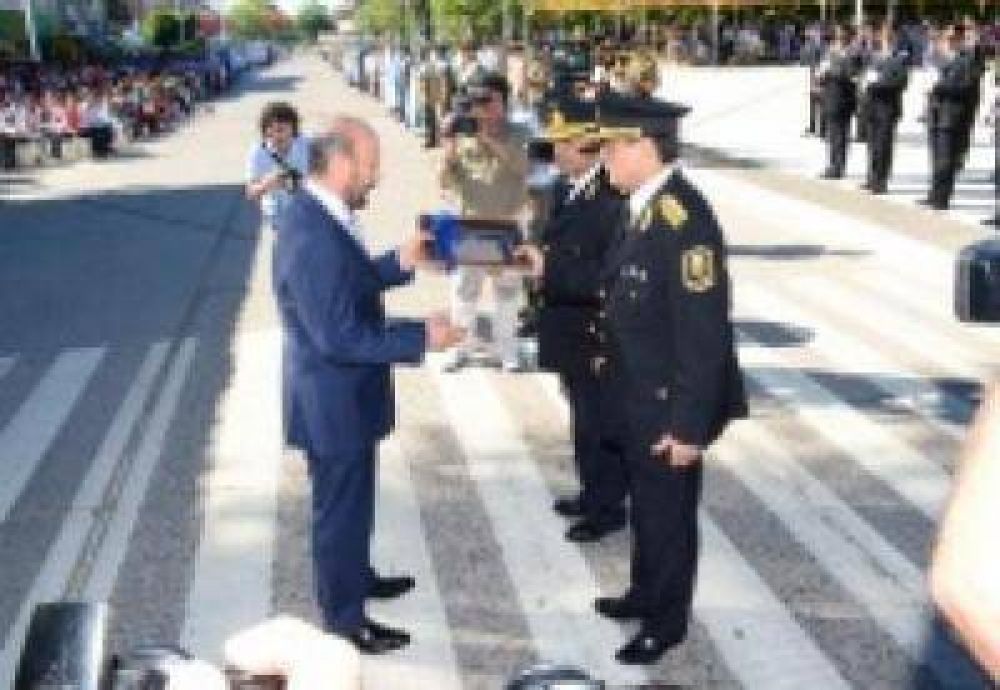 A 2 a�os de la represi�n de Colegio Gdor JJ Silva, el Gobierno llam� a "estar alertas" contra los destituyentes 
