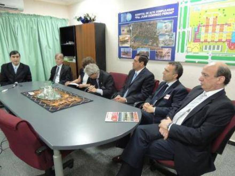 Acent�an el Hospital de Alta Complejidad las cirug�as cardiacas de nivel internacional  