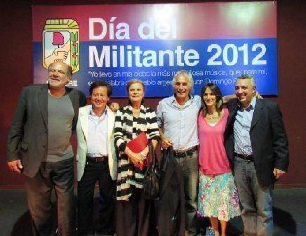 Se realiz en Tigre un emotivo homenaje a Leonardo Favio en el Da del Militante 