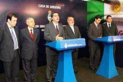 Zamora encabezar� el encuentro de la Zicosur que se realizar� en Las Termas