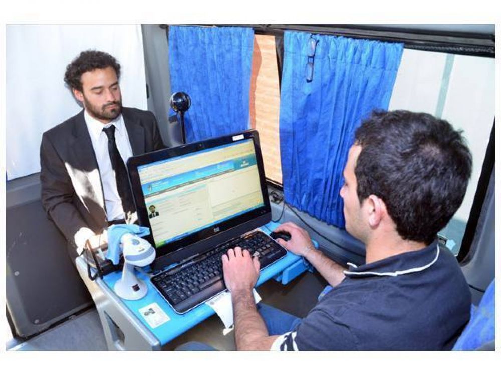 Llegaron 20 equipos para completar la digitalizaci�n del Registro Civil
