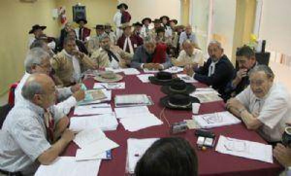 Hubo una reuni�n de Federaciones Gauchas